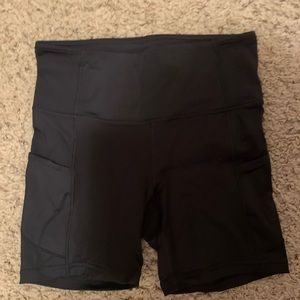 Lulu Lemon Fast and Free 6” Bike Short
